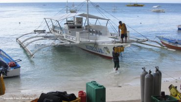 Loading the Bankas ready for diving